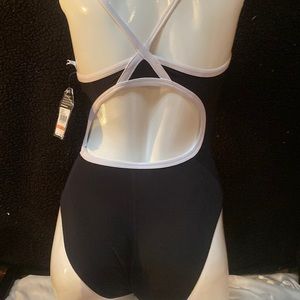 28 Speedo endurance one piece swimsuit